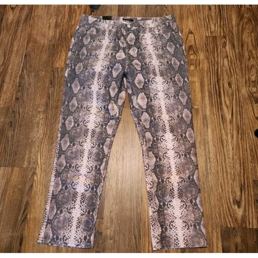 Lucky & Blessed Size 22 Womens Boyfriend Jeans Snake Pattern Cotton Poly Stretch